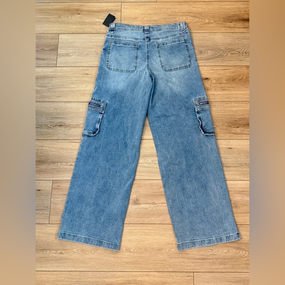 Re Generation by Celebrity Pink wide leg zip cargo Jeans - women’s size 11/30 - Picture 3 of 12